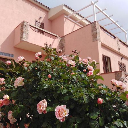 The Roses Garden Bed & Breakfast La Maddalena  Ngoại thất bức ảnh
